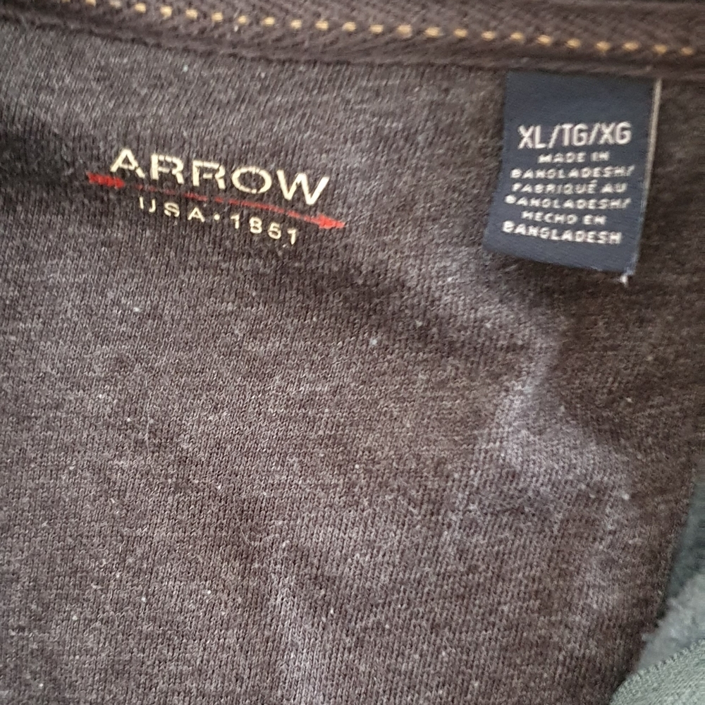 Arrow Pullover - image 3